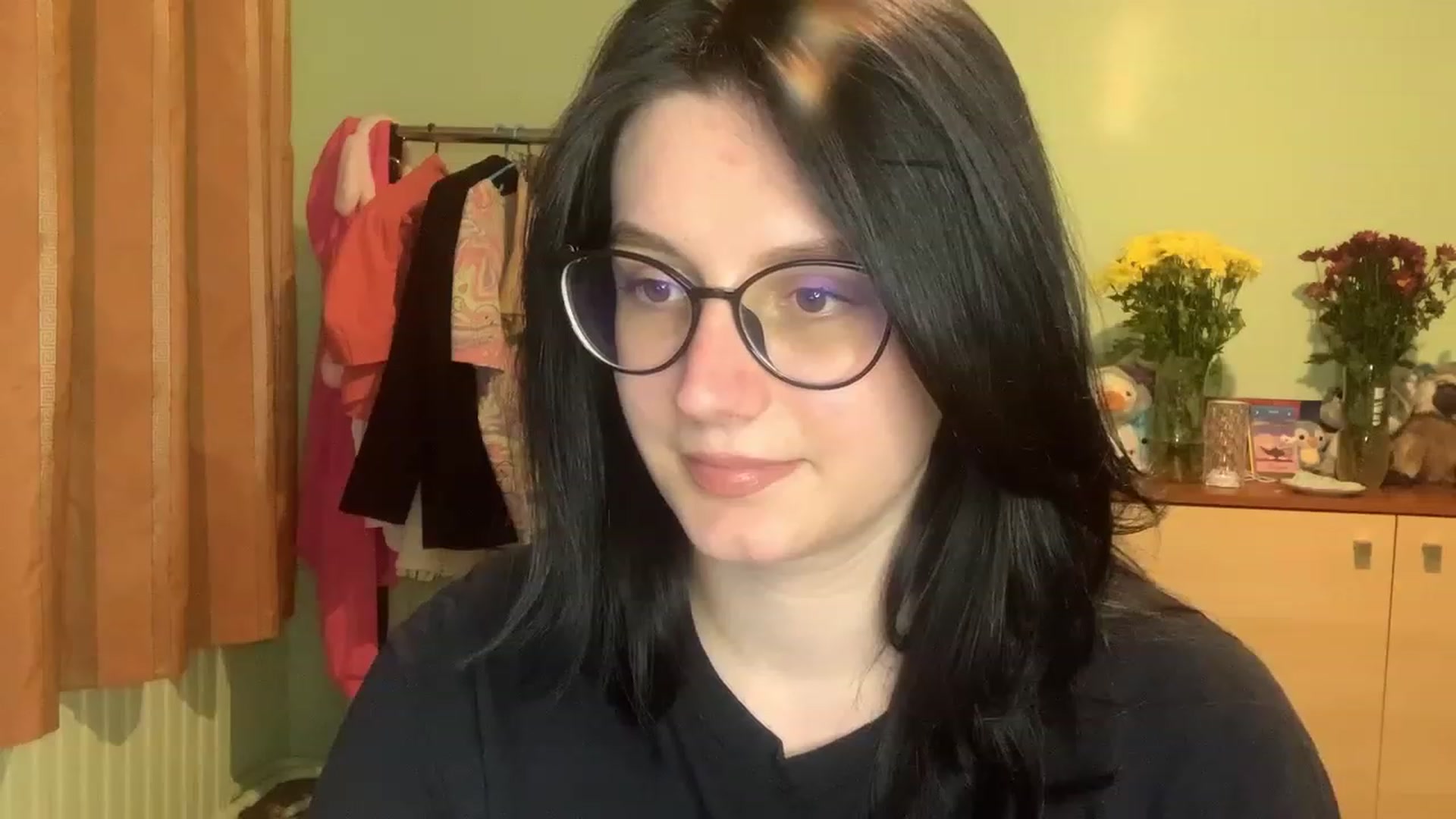 Gallery image thumbnail from Mavvka's myfreecams stream on, 06/21/2023, 20:43 image 2 of 20