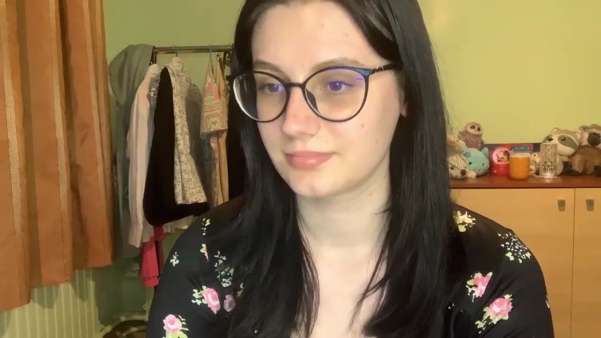 Gallery image thumbnail from Mavvka's myfreecams stream on, 06/29/2023, 21:15 image 15 of 20