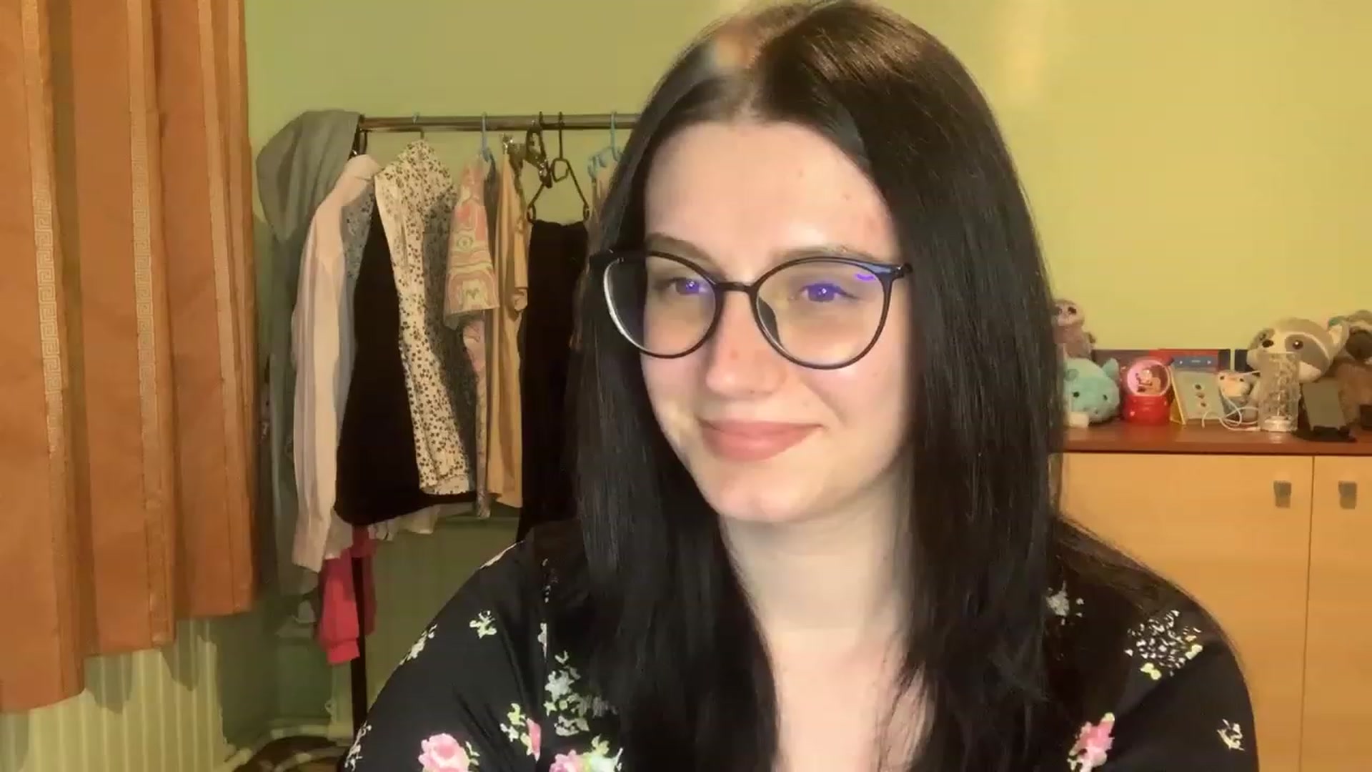 Gallery image thumbnail from Mavvka's myfreecams stream on, 06/30/2023, 21:18 image 6 of 20