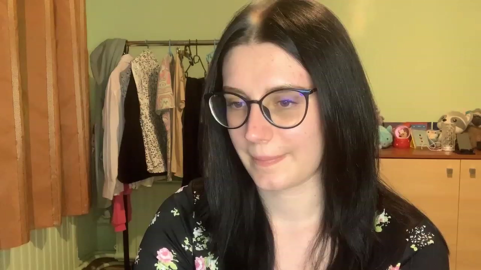 Gallery image thumbnail from Mavvka's myfreecams stream on, 06/30/2023, 21:18 image 8 of 20