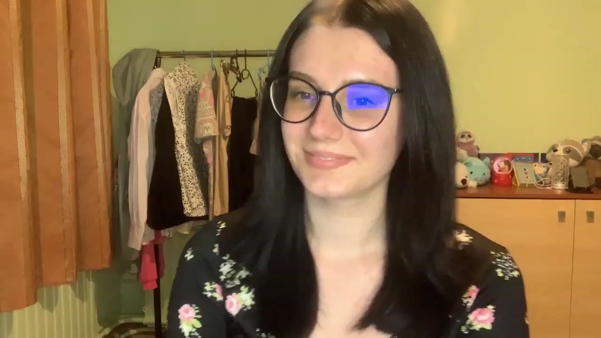 Gallery image thumbnail from Mavvka's myfreecams stream on, 06/30/2023, 21:18 image 14 of 20