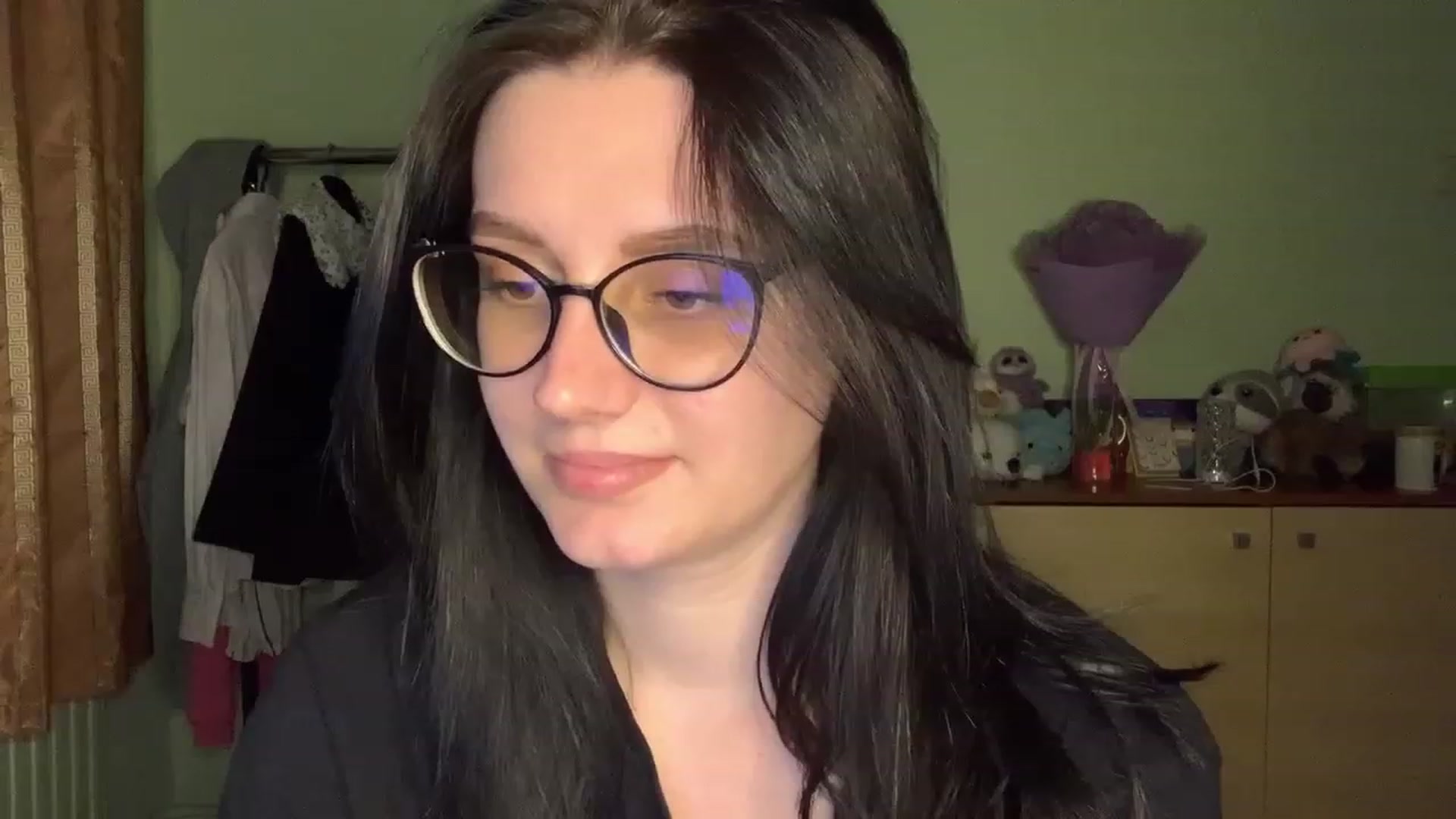 Gallery image thumbnail from Mavvka's myfreecams stream on, 07/06/2023, 22:16 image 6 of 20