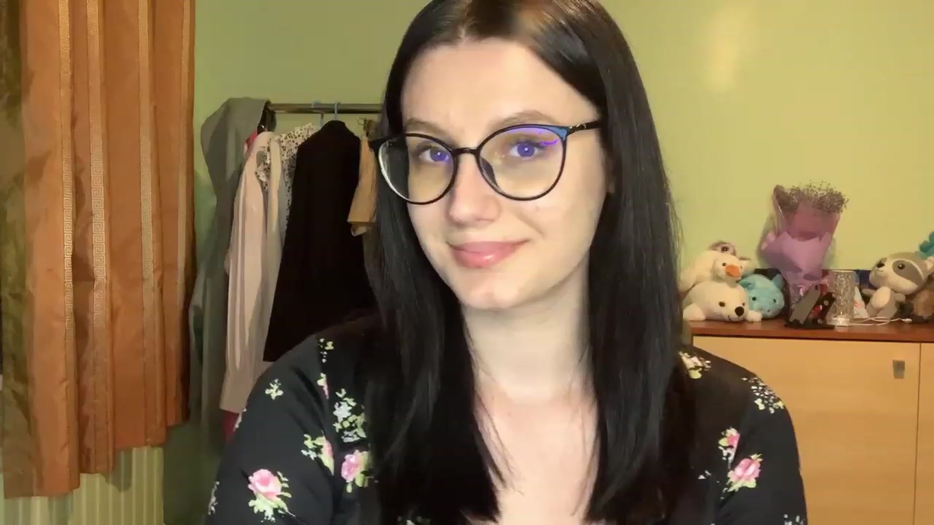 Gallery image thumbnail from Mavvka's myfreecams stream on, 07/12/2023, 21:04 image 20 of 20