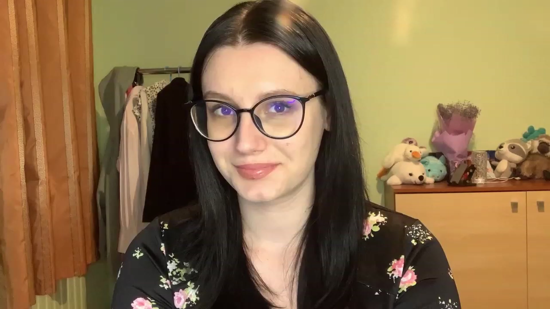 Gallery image thumbnail from Mavvka's myfreecams stream on, 07/12/2023, 21:04 image 1 of 20