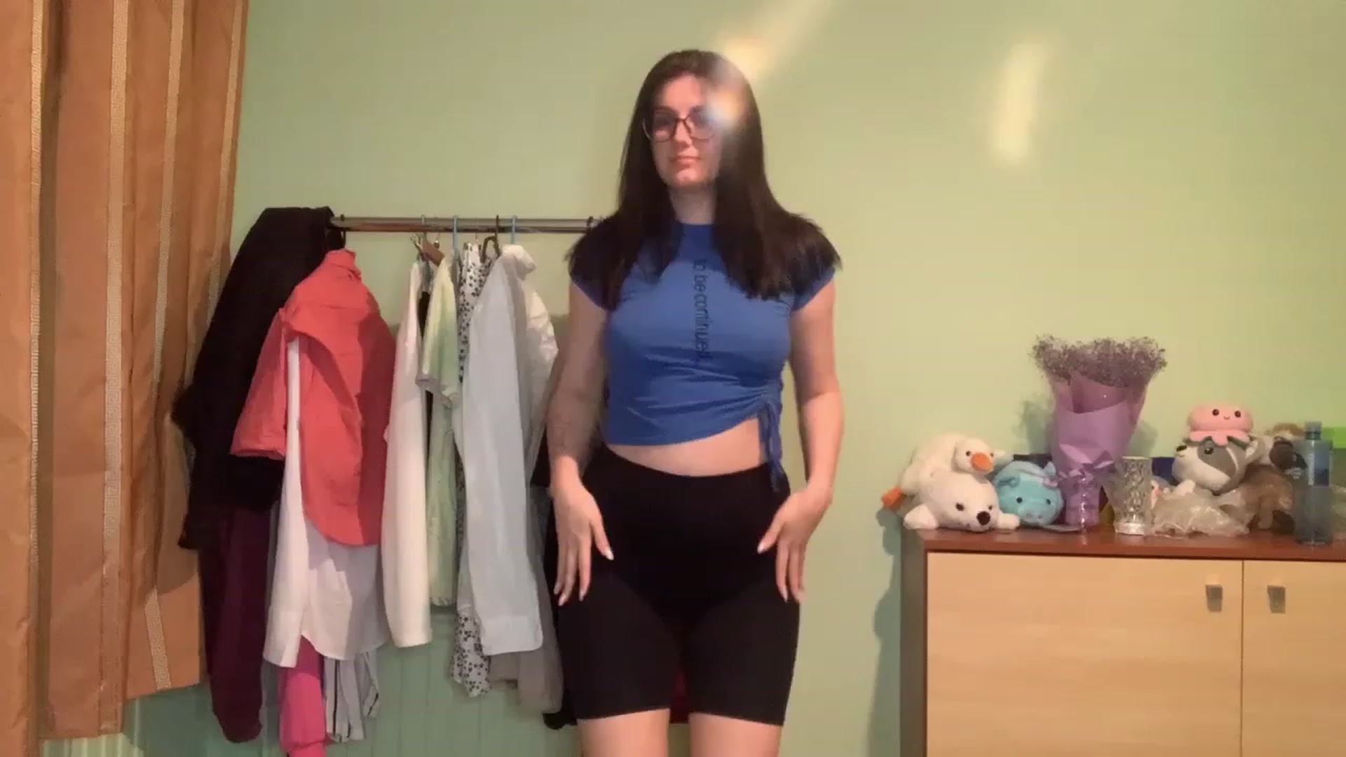 Gallery image thumbnail from Mavvka's myfreecams stream on, 08/04/2023, 20:19 image 8 of 20
