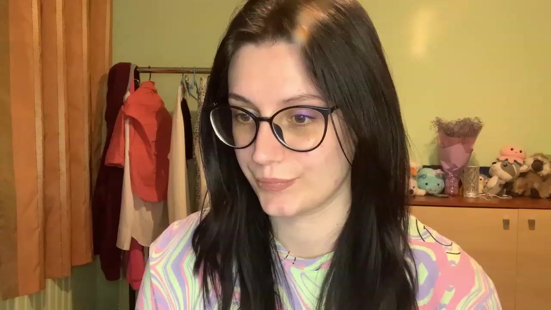 Gallery image thumbnail from Mavvka's myfreecams stream on, 08/07/2023, 21:02 image 14 of 20