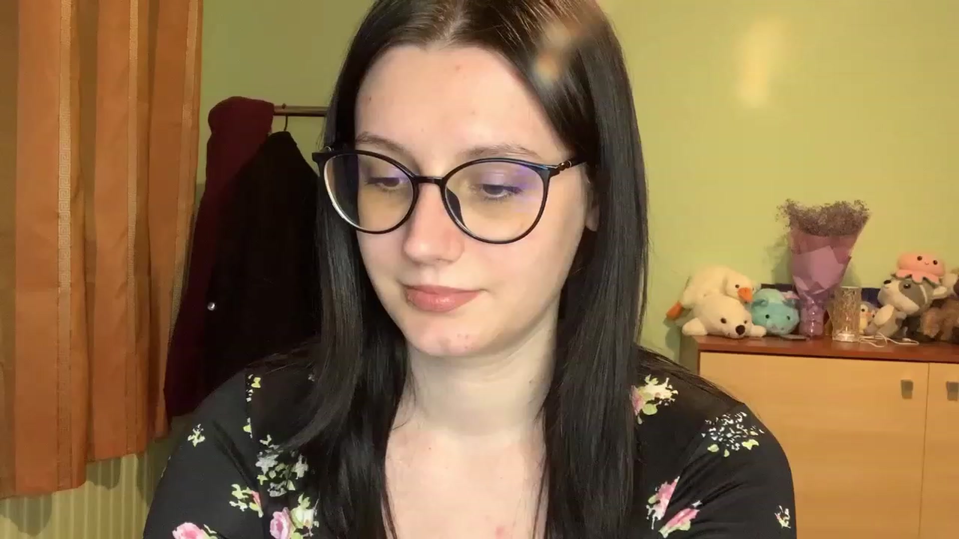 Gallery image thumbnail from Mavvka's myfreecams stream on, 08/10/2023, 20:32 image 10 of 20