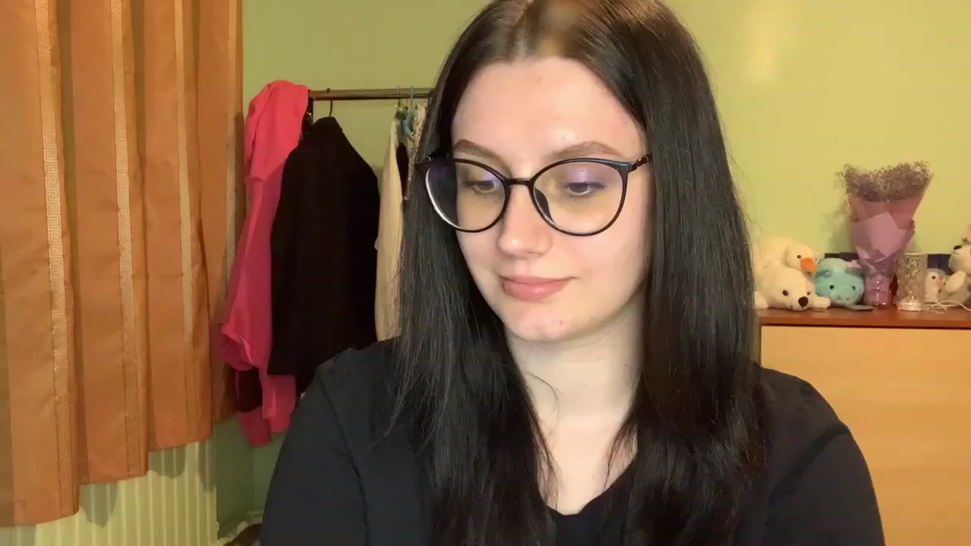 Gallery image thumbnail from Mavvka's myfreecams stream on, 08/11/2023, 21:36 image 15 of 20