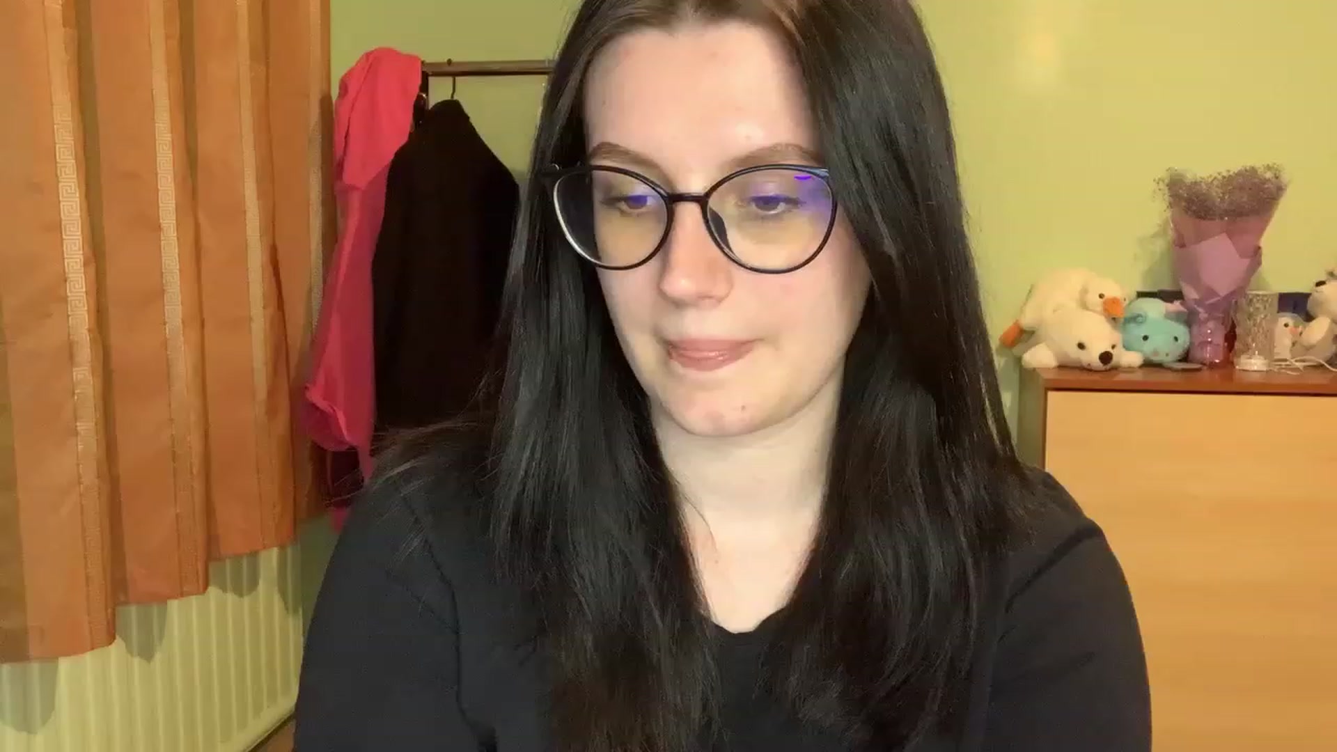 Gallery image thumbnail from Mavvka's myfreecams stream on, 08/11/2023, 21:36 image 19 of 20