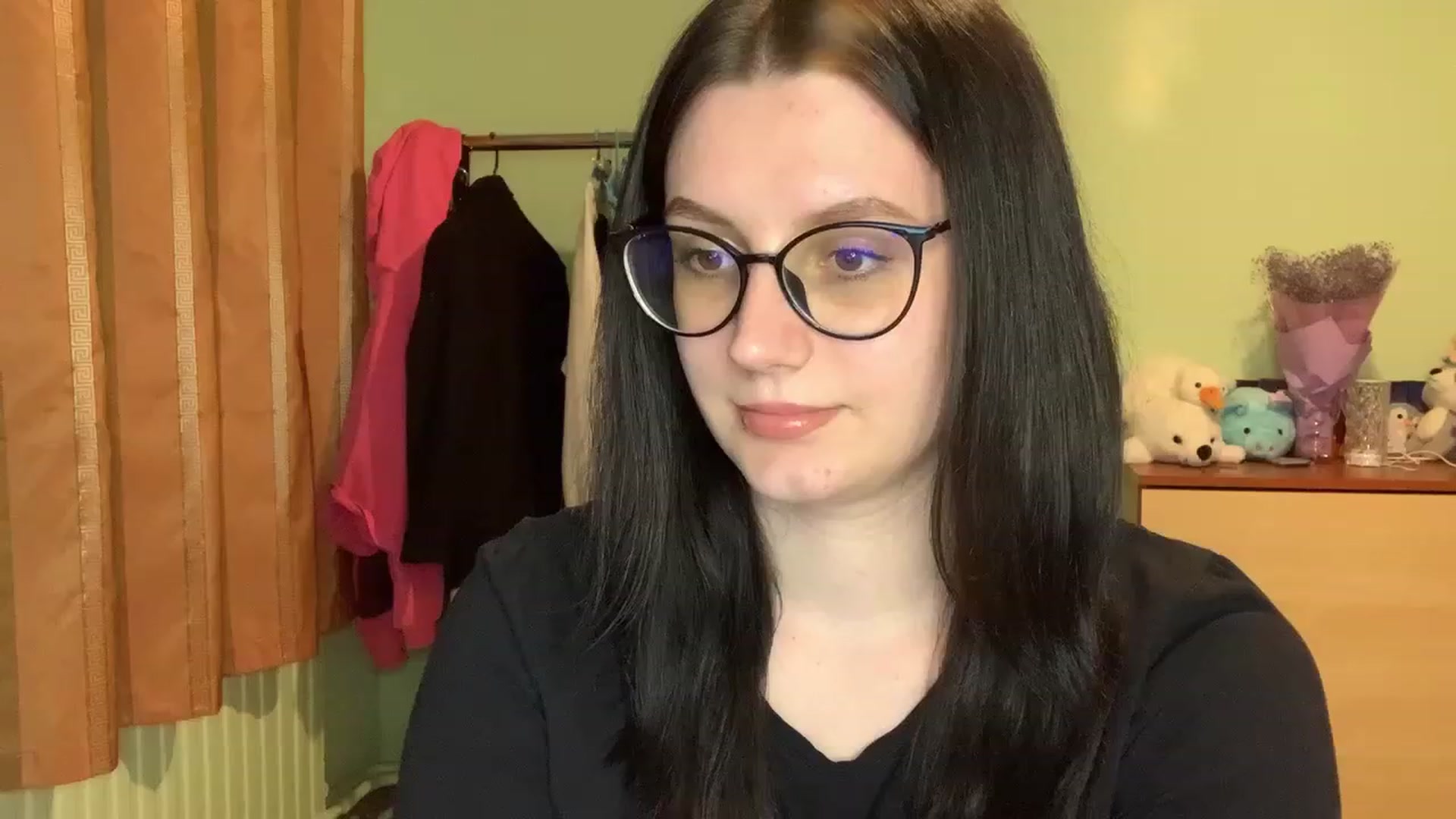 Gallery image thumbnail from Mavvka's myfreecams stream on, 08/11/2023, 21:36 image 7 of 20