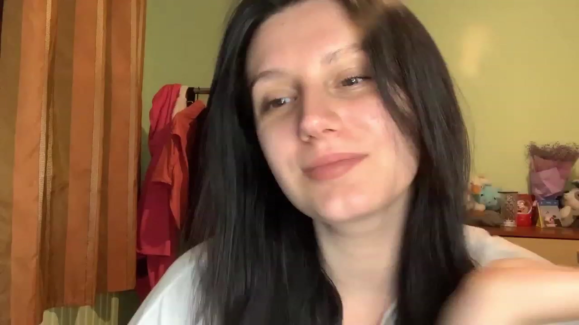 Gallery image thumbnail from Mavvka's myfreecams stream on, 08/21/2023, 21:04 image 15 of 20