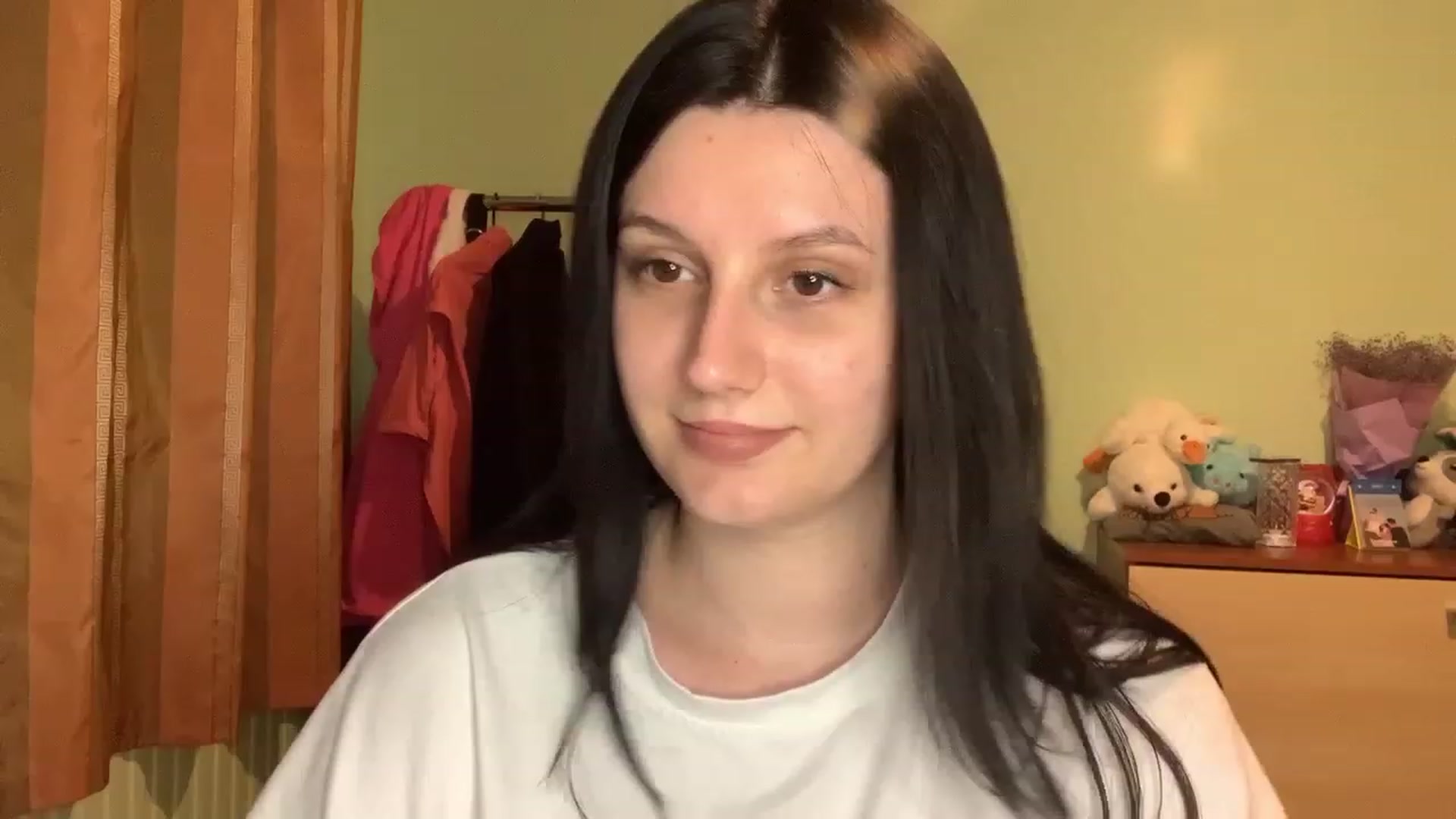 Gallery image thumbnail from Mavvka's myfreecams stream on, 08/21/2023, 21:55 image 14 of 20