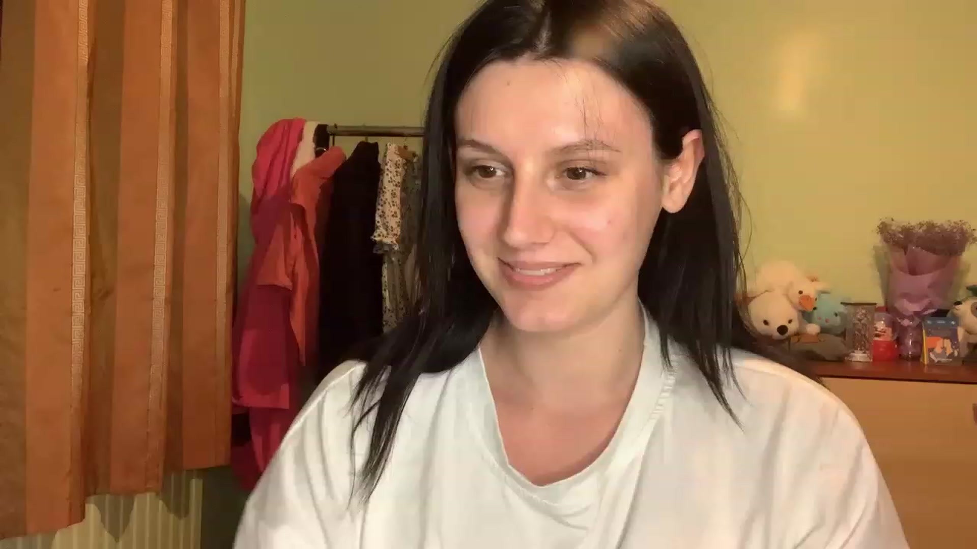 Gallery image thumbnail from Mavvka's myfreecams stream on, 08/21/2023, 22:52 image 6 of 20