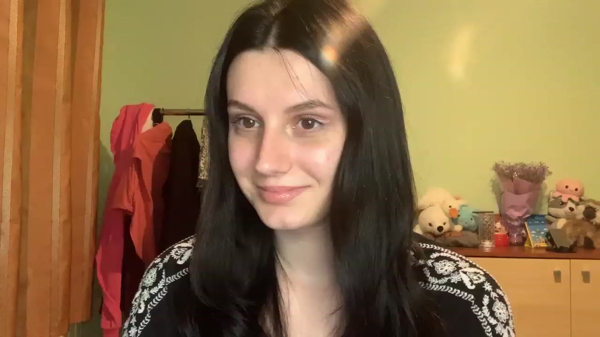 Gallery image thumbnail from Mavvka's myfreecams stream on, 08/24/2023, 21:02 image 10 of 20