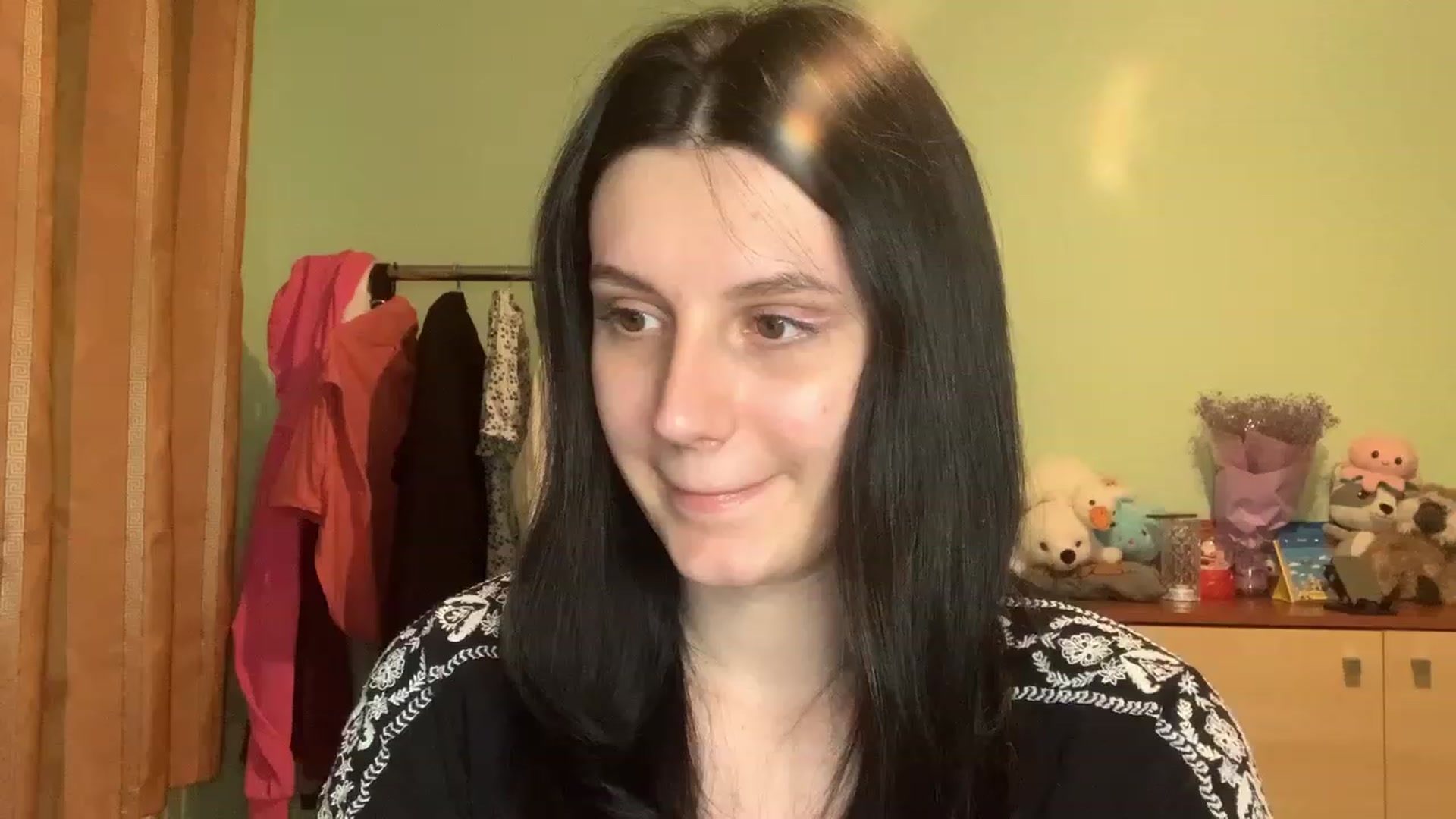 Gallery image thumbnail from Mavvka's myfreecams stream on, 08/24/2023, 21:02 image 3 of 20