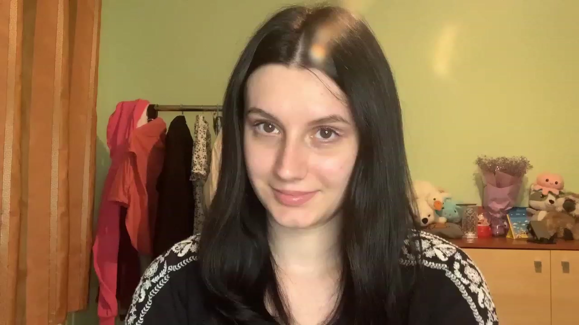 Gallery image thumbnail from Mavvka's myfreecams stream on, 08/24/2023, 21:02 image 17 of 20