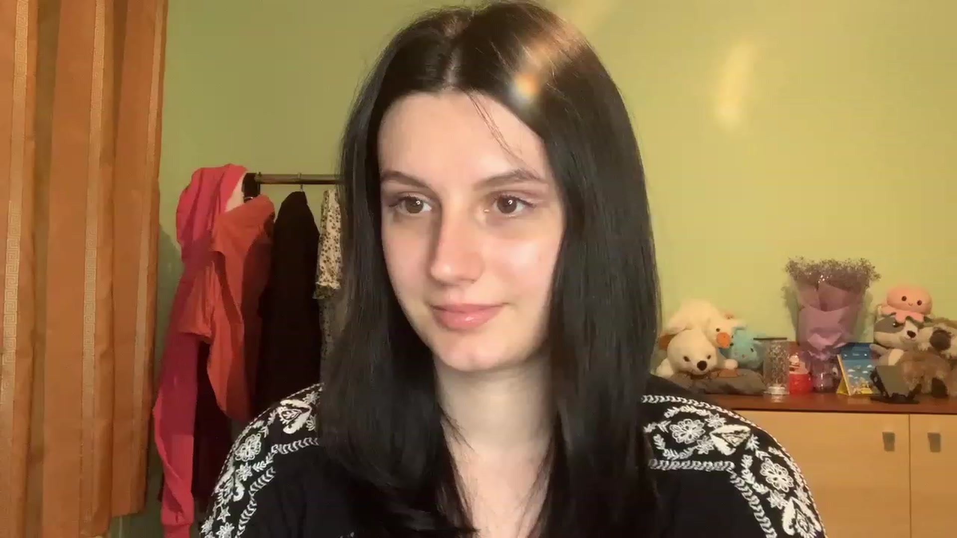 Gallery image thumbnail from Mavvka's myfreecams stream on, 08/24/2023, 21:02 image 6 of 20
