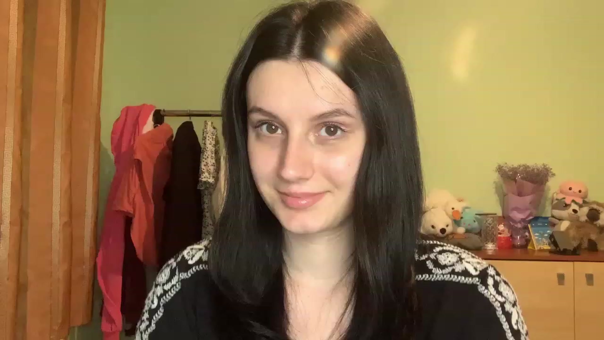 Gallery image thumbnail from Mavvka's myfreecams stream on, 08/24/2023, 21:02 image 2 of 20