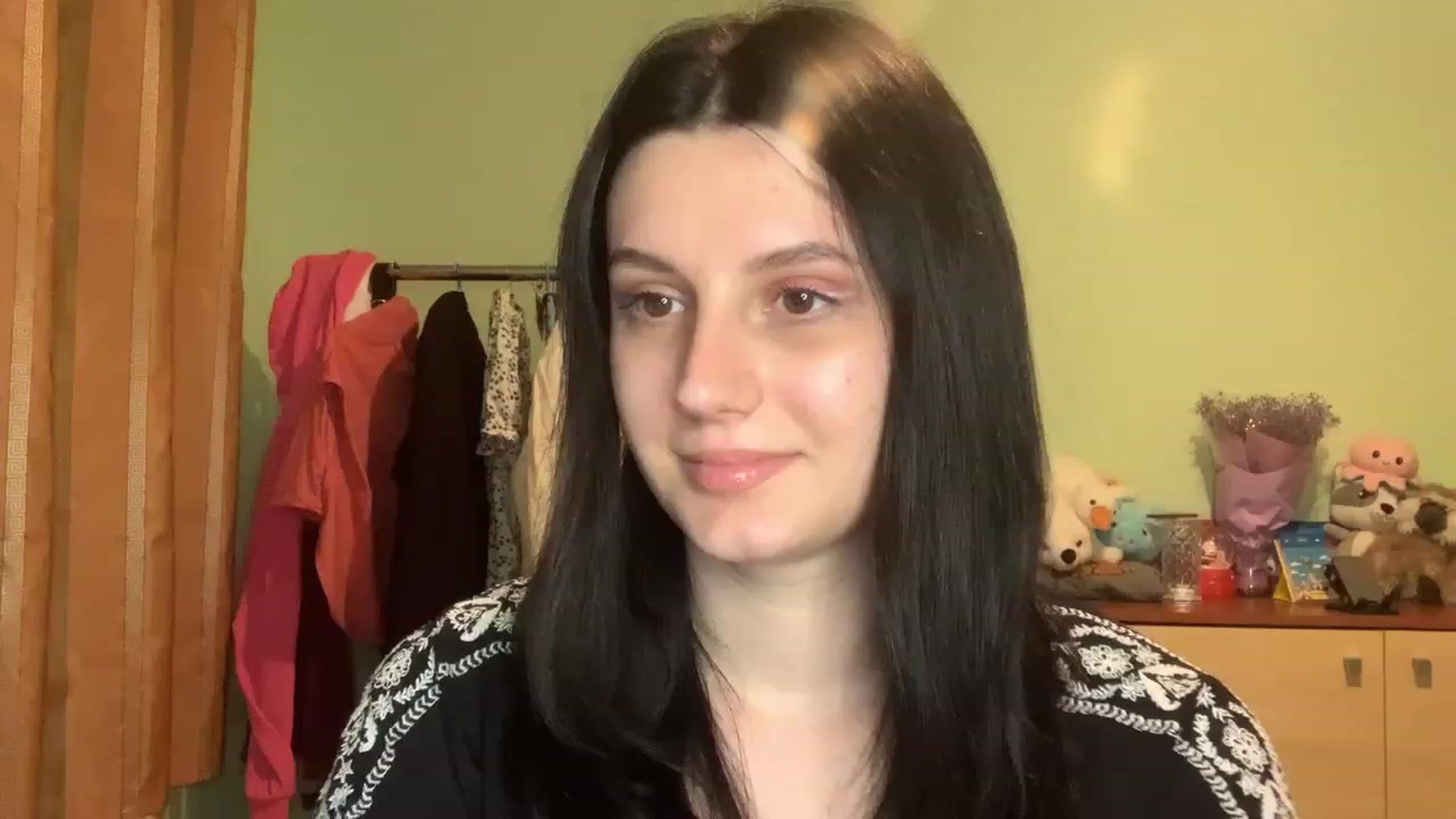 Gallery image thumbnail from Mavvka's myfreecams stream on, 08/24/2023, 21:02 image 16 of 20