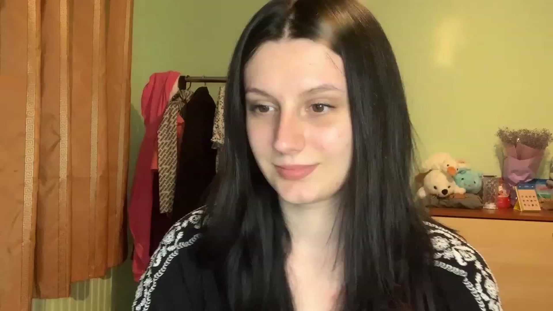 Gallery image thumbnail from Mavvka's myfreecams stream on, 08/25/2023, 21:03 image 14 of 20