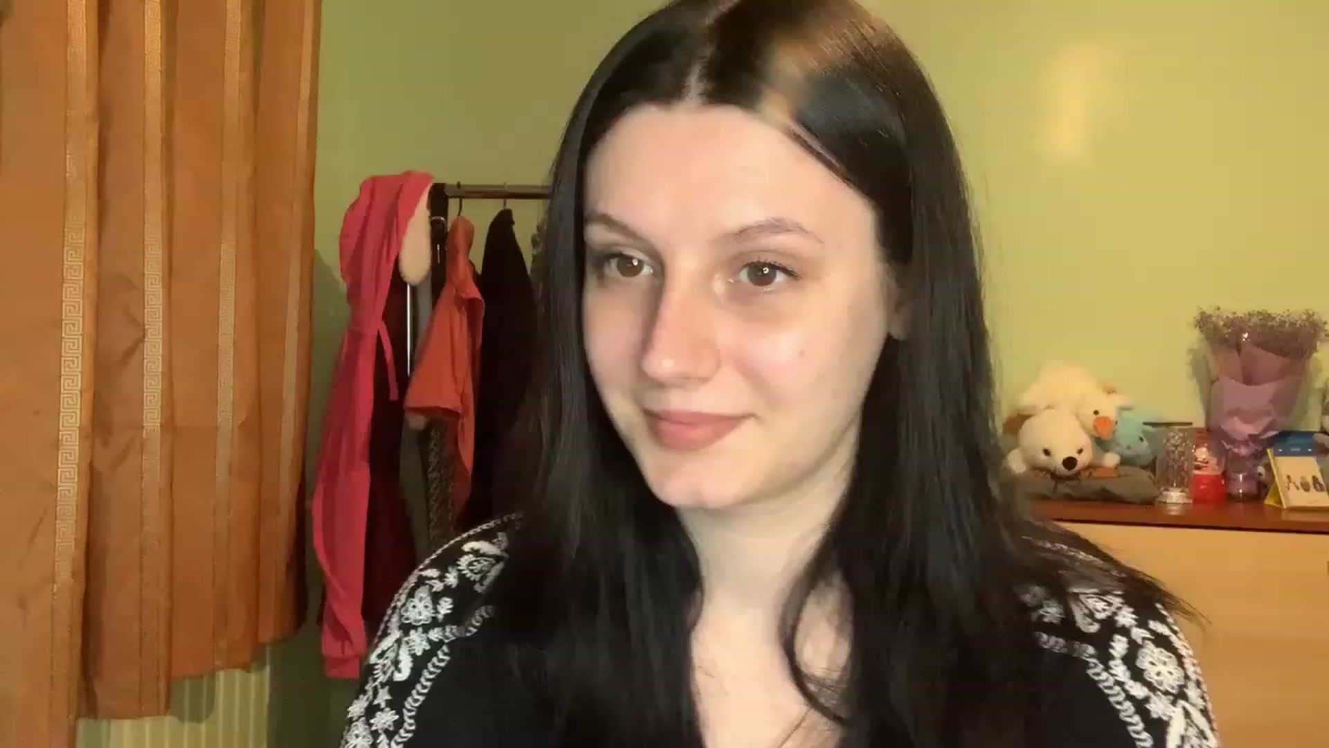 Gallery image thumbnail from Mavvka's myfreecams stream on, 08/25/2023, 21:03 image 3 of 20