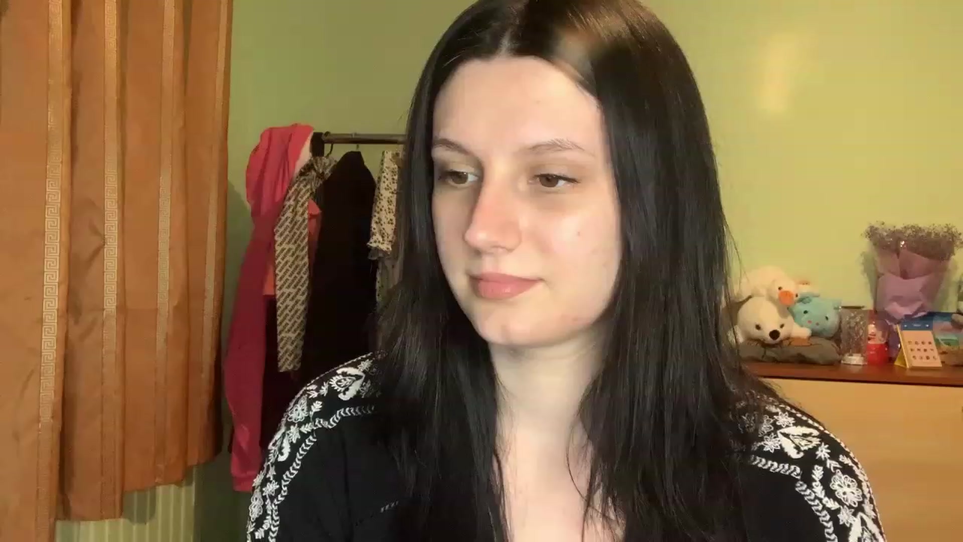 Gallery image thumbnail from Mavvka's myfreecams stream on, 08/25/2023, 21:03 image 7 of 20