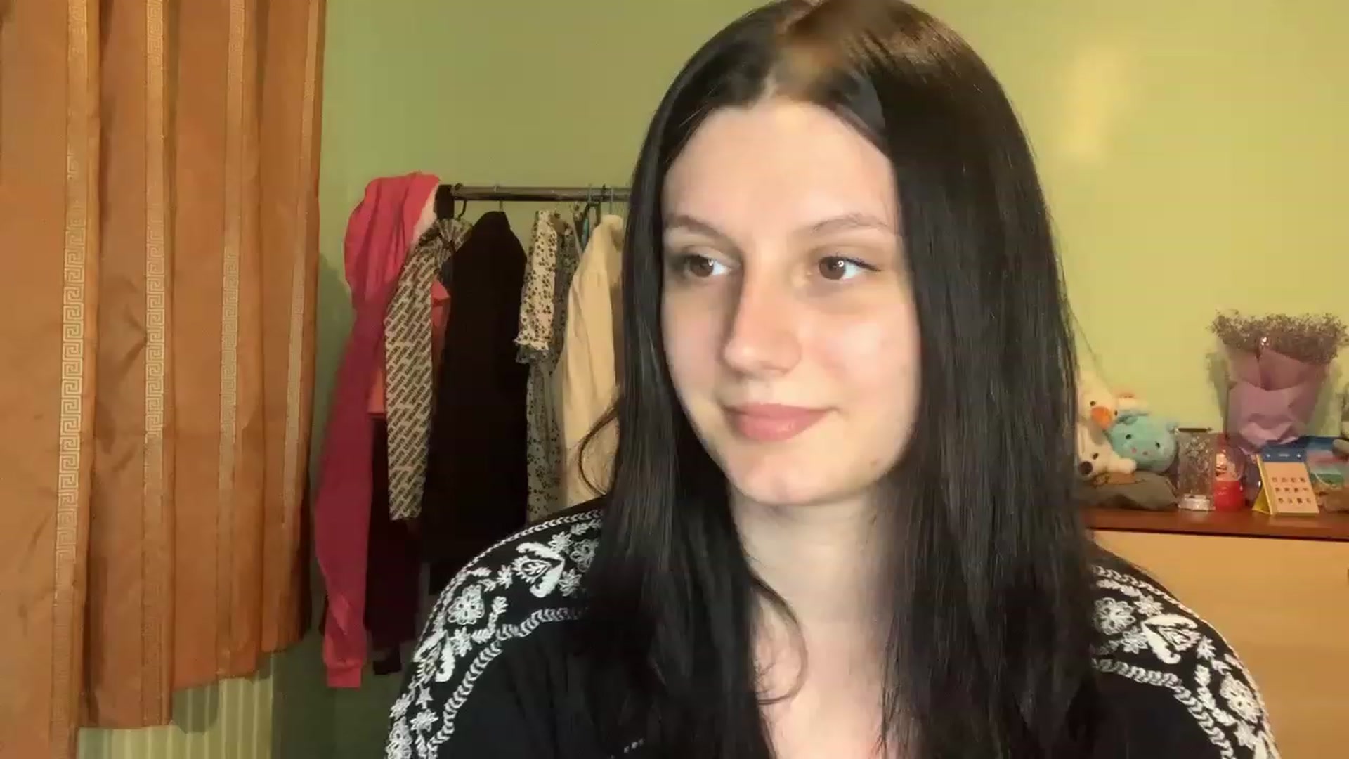 Gallery image thumbnail from Mavvka's myfreecams stream on, 08/25/2023, 21:03 image 20 of 20