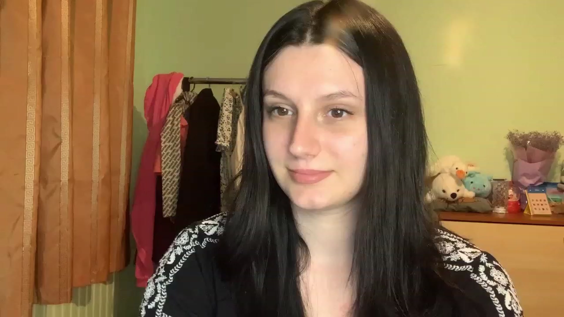 Gallery image thumbnail from Mavvka's myfreecams stream on, 08/25/2023, 21:03 image 15 of 20
