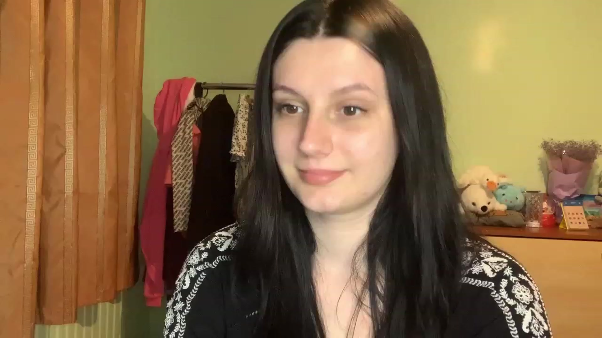 Gallery image thumbnail from Mavvka's myfreecams stream on, 08/25/2023, 21:03 image 8 of 20