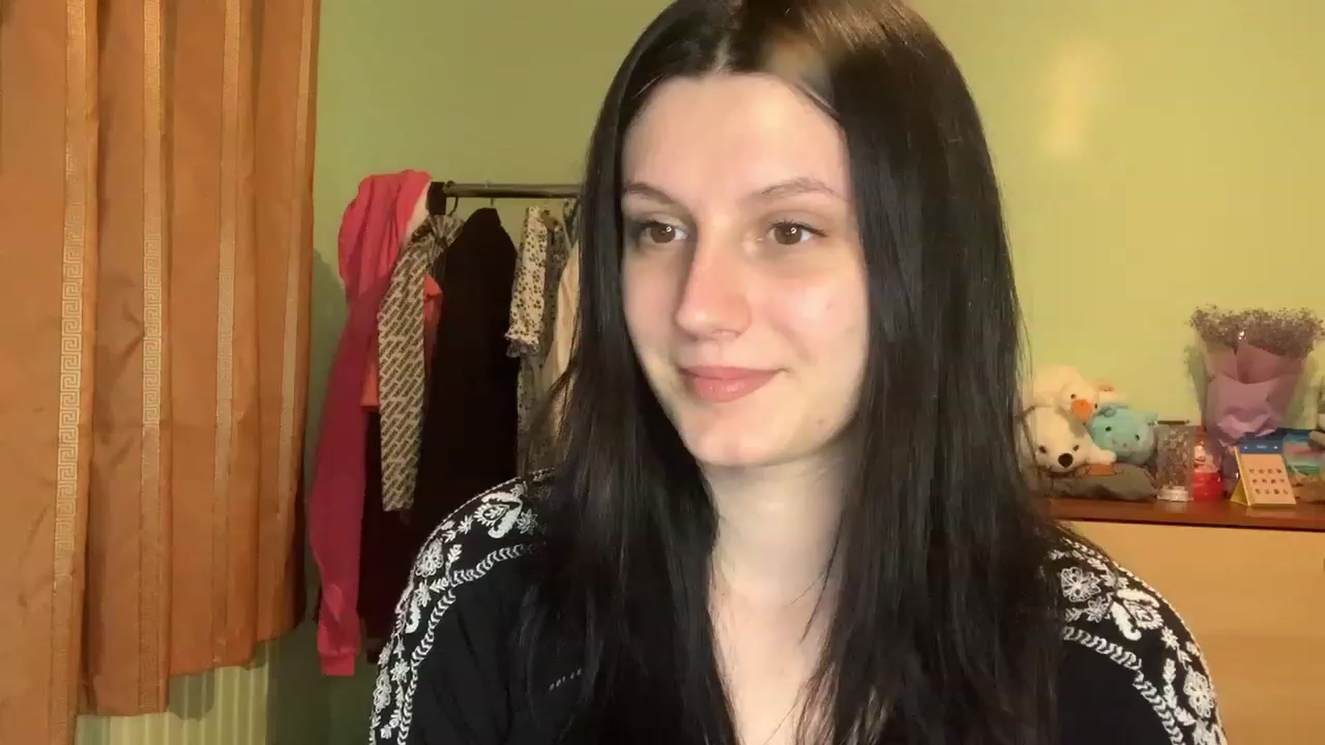 Gallery image thumbnail from Mavvka's myfreecams stream on, 08/25/2023, 21:03 image 9 of 20