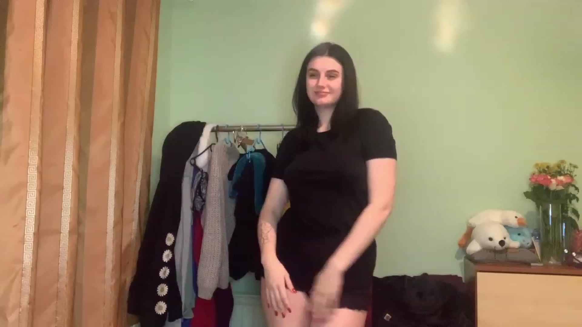 Gallery image thumbnail from Mavvka's myfreecams stream on, 11/24/2023, 21:37 image 6 of 20