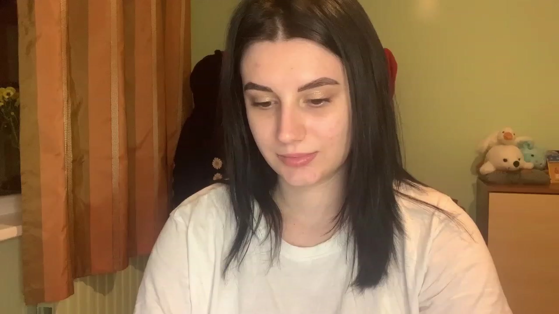 Gallery image thumbnail from Mavvka's myfreecams stream on, 12/02/2023, 23:33 image 20 of 20