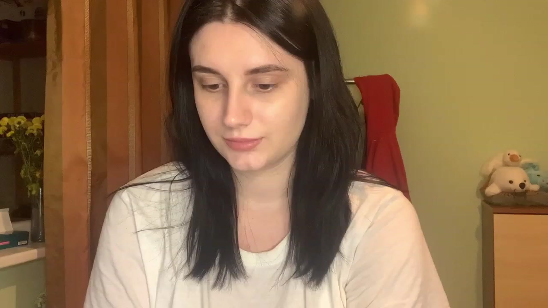 Gallery image thumbnail from Mavvka's myfreecams stream on, 12/04/2023, 22:20 image 15 of 20