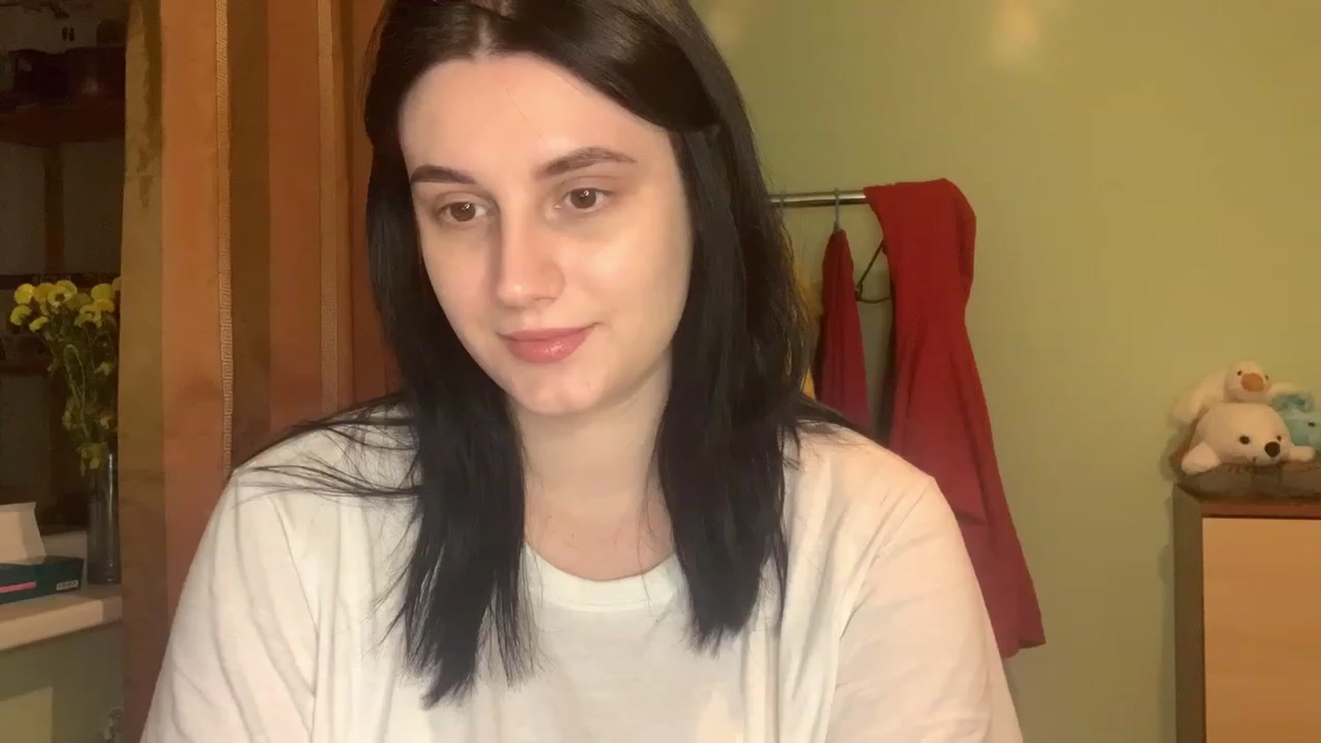Gallery image thumbnail from Mavvka's myfreecams stream on, 12/04/2023, 22:20 image 7 of 20