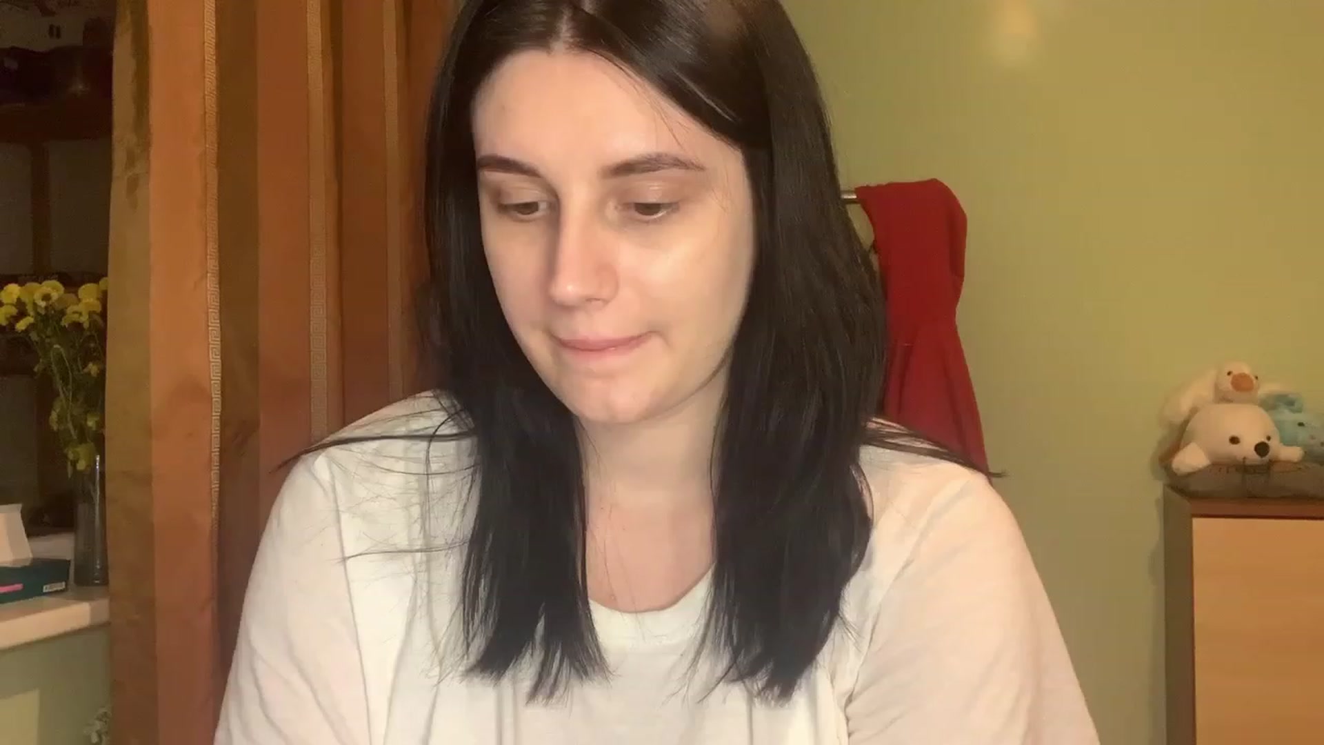 Gallery image thumbnail from Mavvka's myfreecams stream on, 12/04/2023, 22:20 image 16 of 20