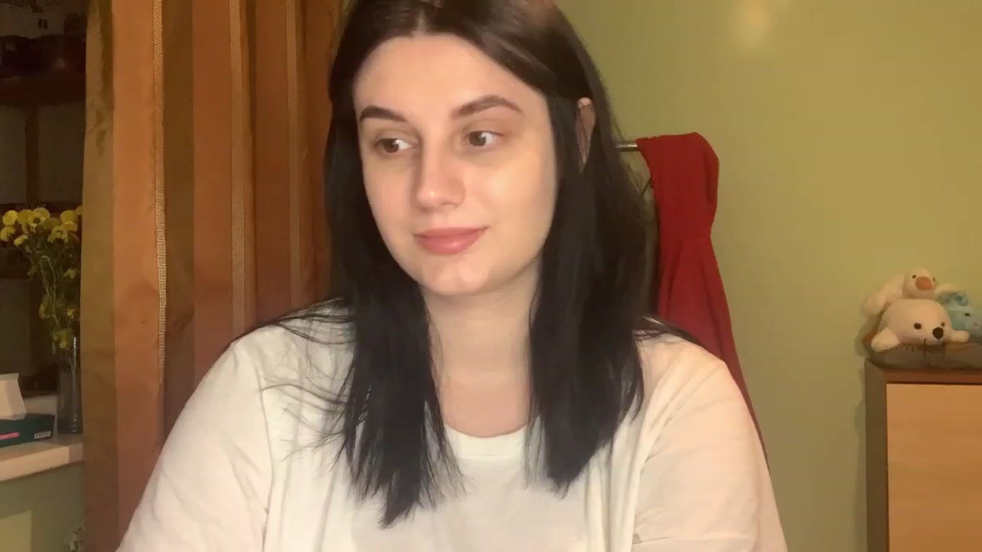 Gallery image thumbnail from Mavvka's myfreecams stream on, 12/04/2023, 22:20 image 10 of 20