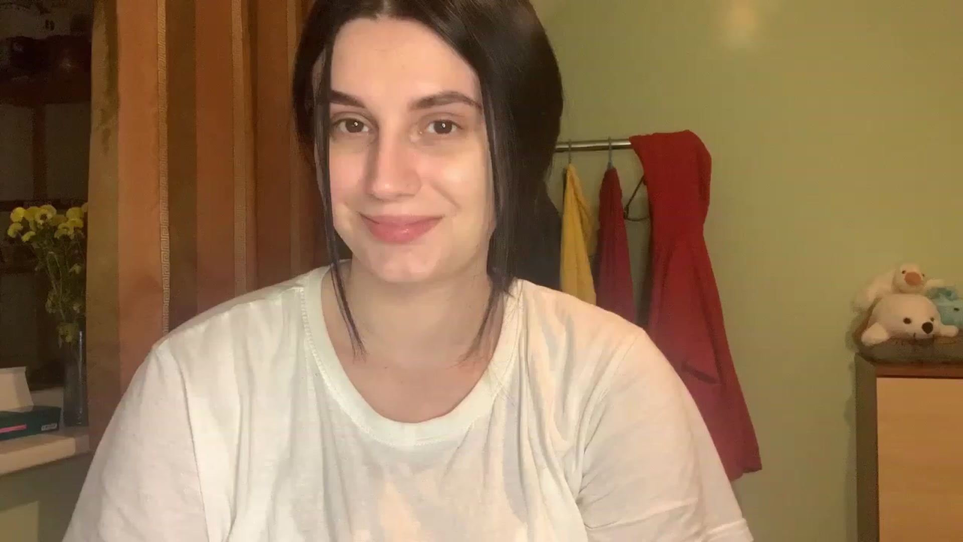 Gallery image thumbnail from Mavvka's myfreecams stream on, 12/04/2023, 22:20 image 1 of 20