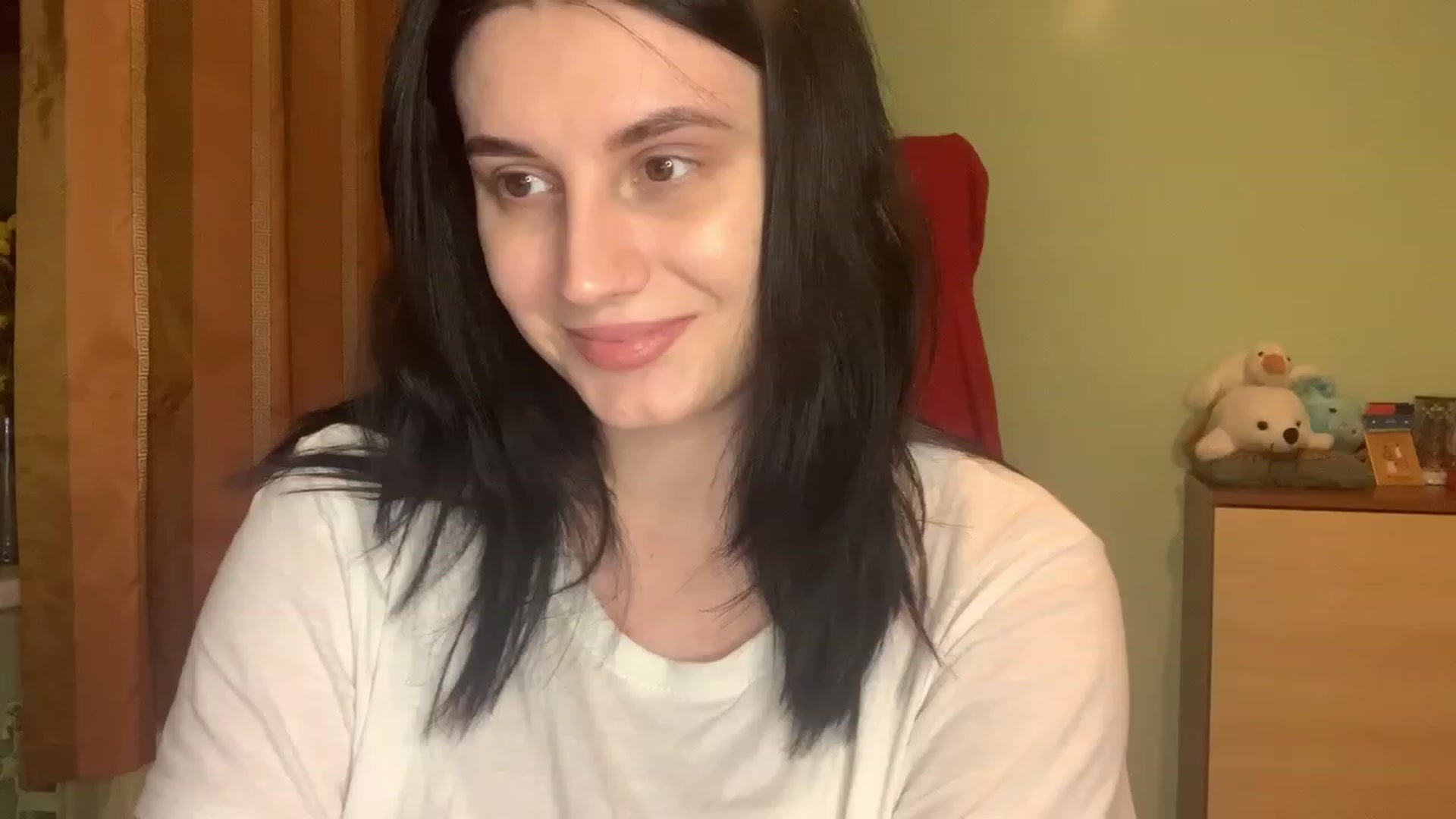 Gallery image thumbnail from Mavvka's myfreecams stream on, 12/04/2023, 22:50 image 4 of 20