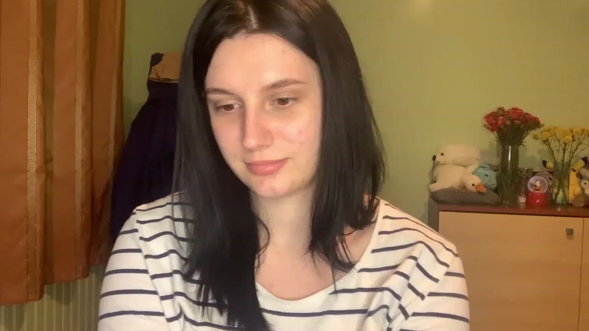 Gallery image thumbnail from Mavvka's myfreecams stream on, 12/10/2023, 23:05 image 13 of 20