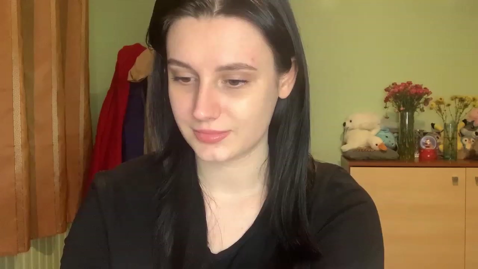 Gallery image thumbnail from Mavvka's myfreecams stream on, 12/15/2023, 21:46 image 12 of 20