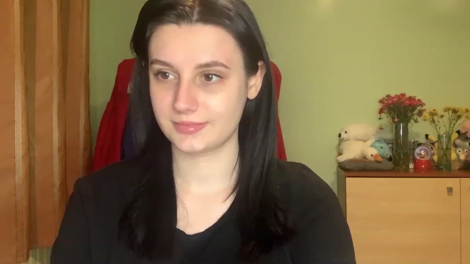 Gallery image thumbnail from Mavvka's myfreecams stream on, 12/15/2023, 21:46 image 2 of 20