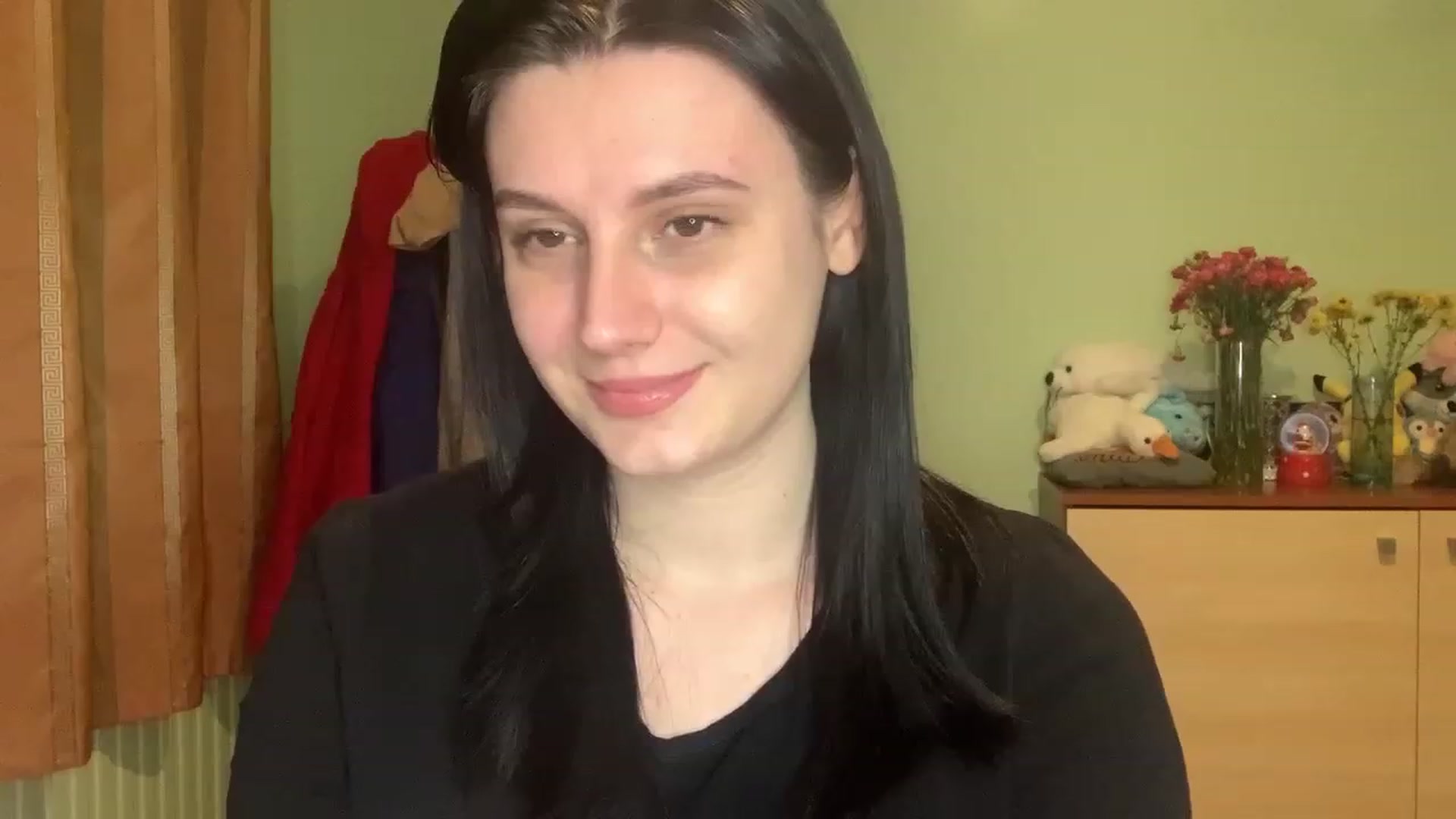 Gallery image thumbnail from Mavvka's myfreecams stream on, 12/15/2023, 21:46 image 19 of 20