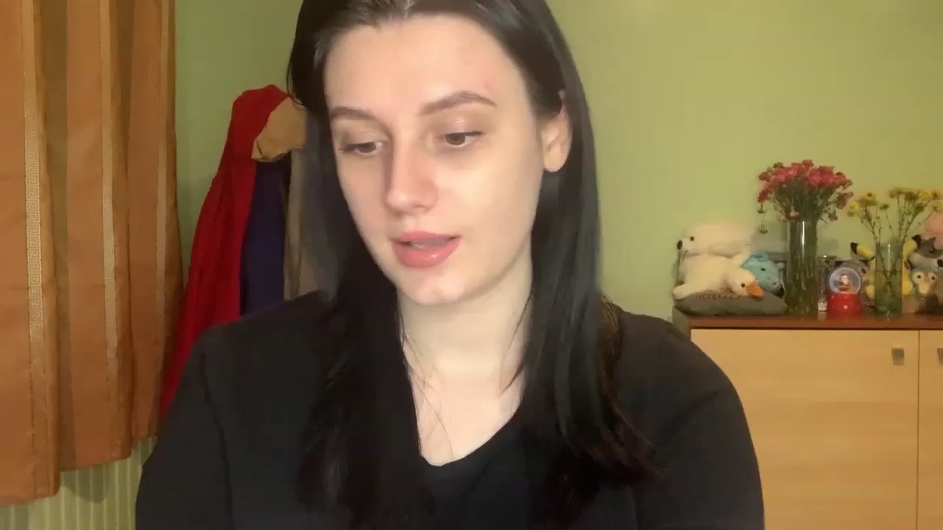Gallery image thumbnail from Mavvka's myfreecams stream on, 12/15/2023, 21:46 image 9 of 20