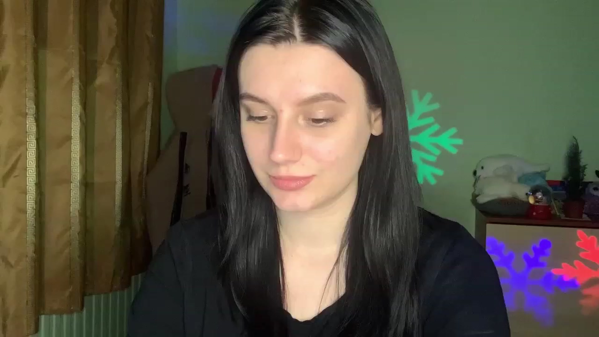 Gallery image thumbnail from Mavvka's myfreecams stream on, 12/24/2023, 21:46 image 18 of 20