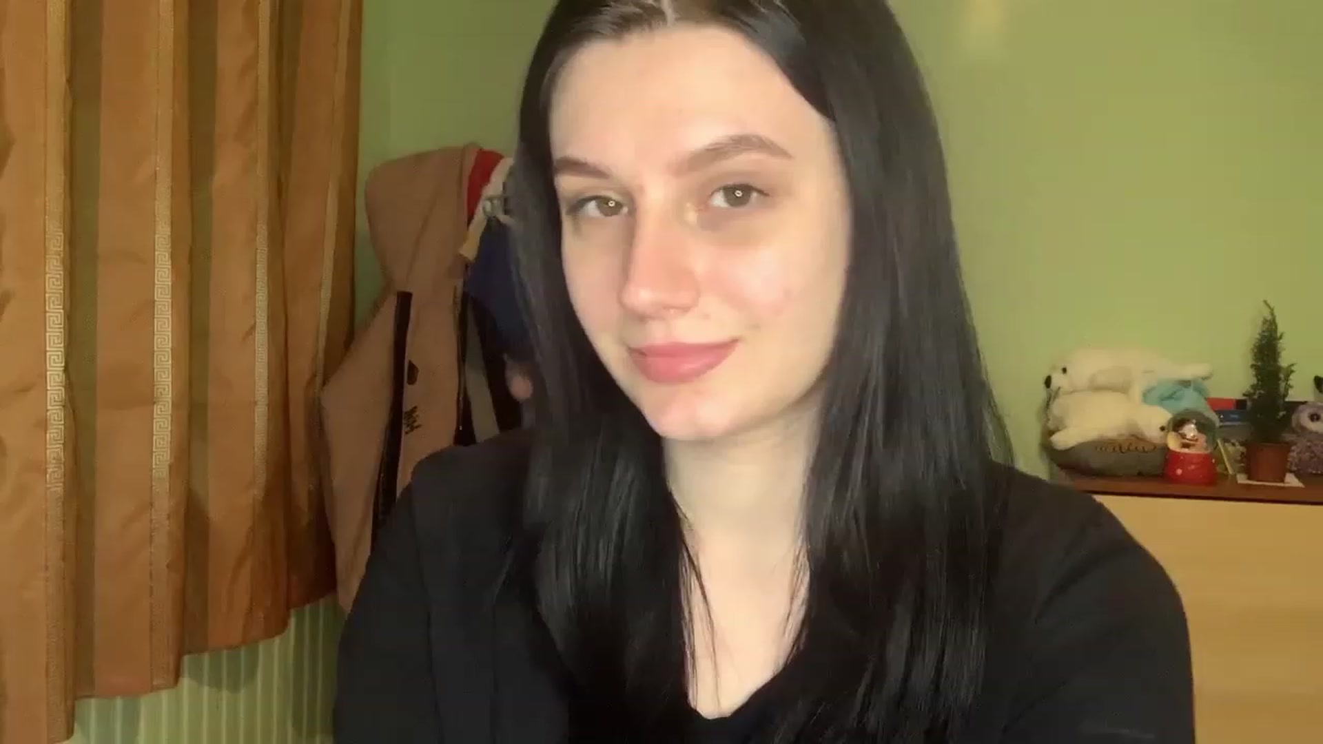 Gallery image thumbnail from Mavvka's myfreecams stream on, 12/24/2023, 21:46 image 4 of 20
