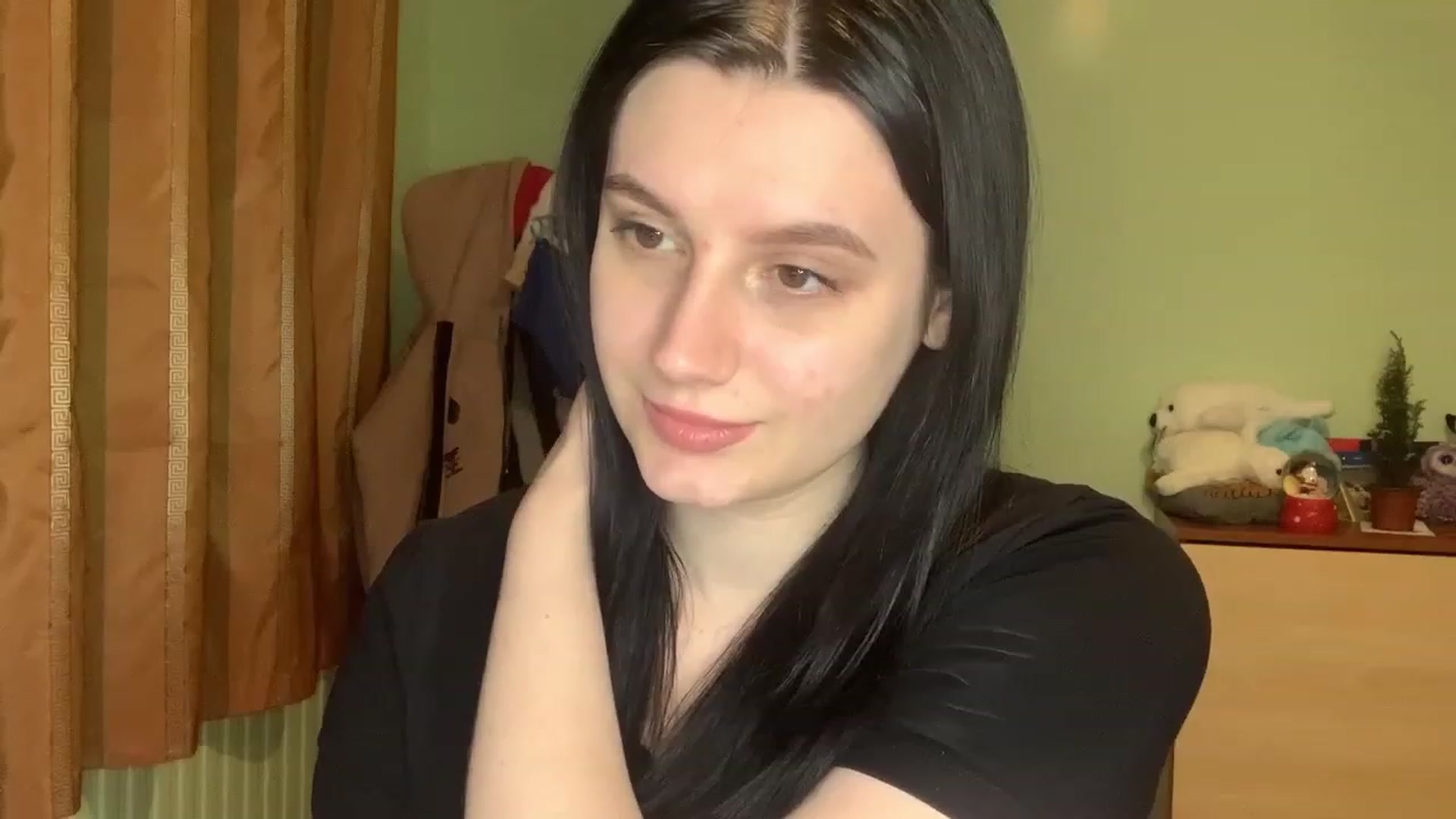 Gallery image thumbnail from Mavvka's myfreecams stream on, 12/24/2023, 21:46 image 1 of 20
