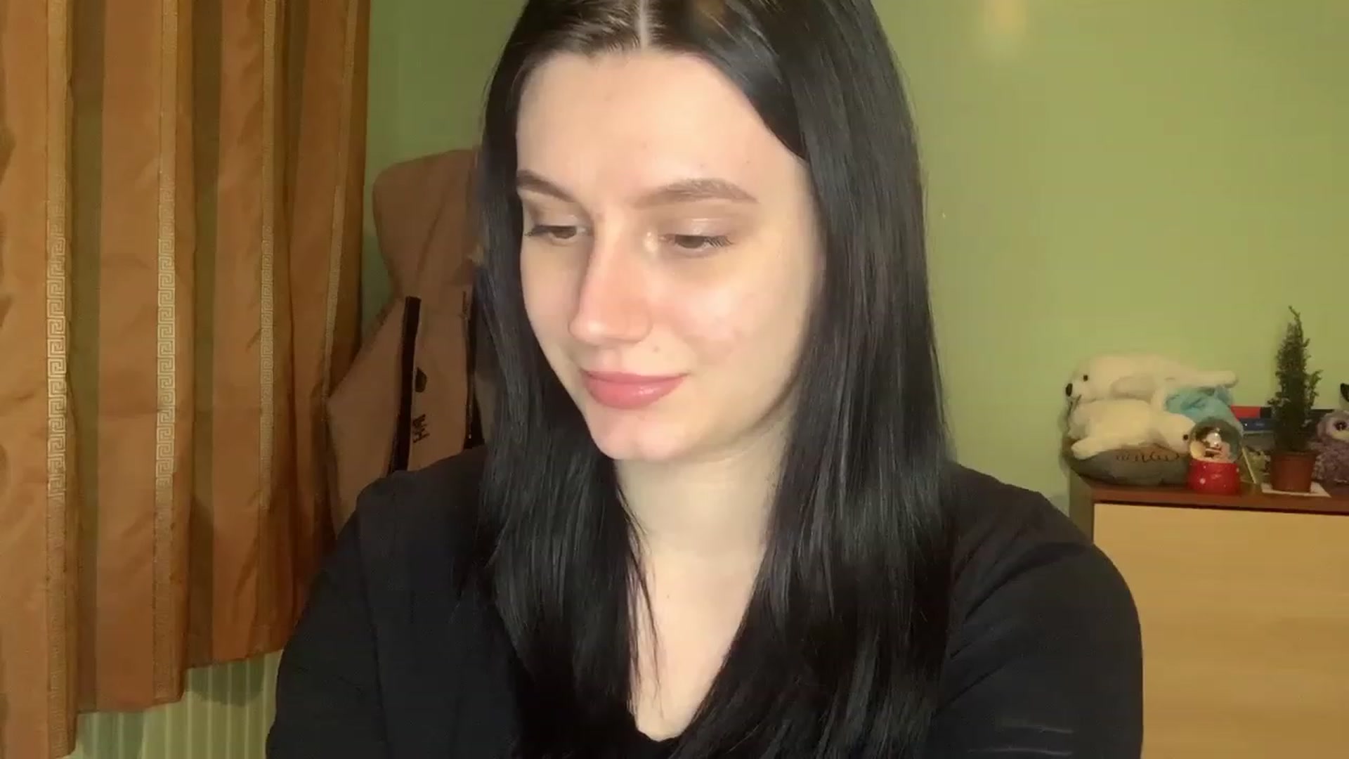 Gallery image thumbnail from Mavvka's myfreecams stream on, 12/24/2023, 21:46 image 8 of 20