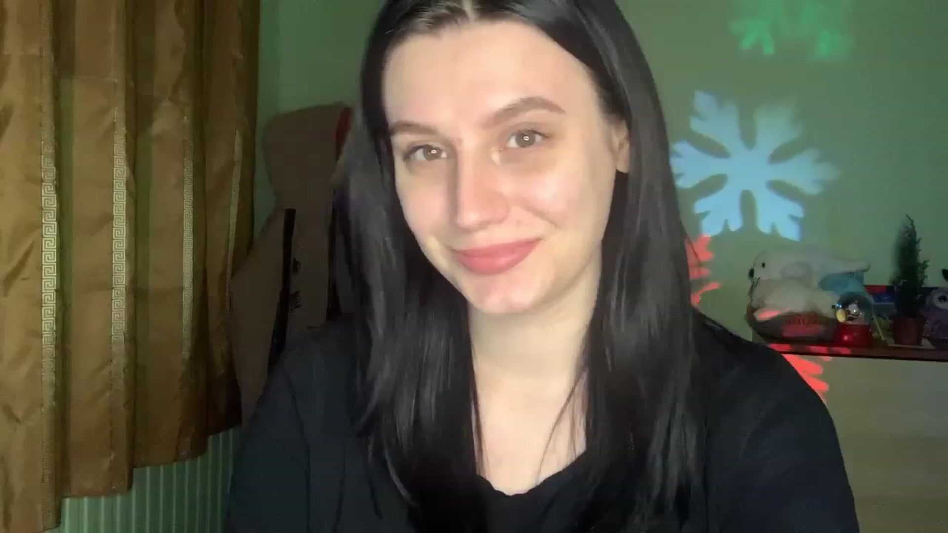 Gallery image thumbnail from Mavvka's myfreecams stream on, 12/24/2023, 21:46 image 16 of 20