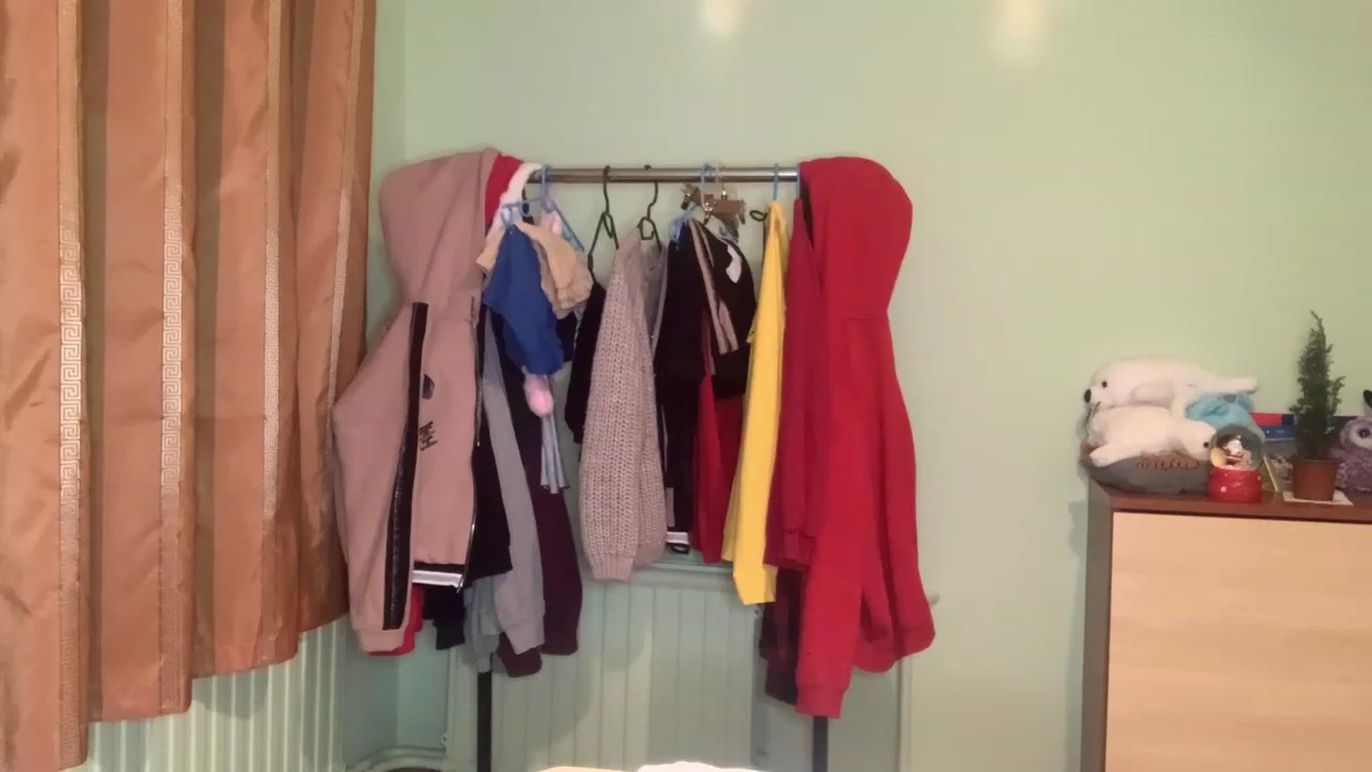 Gallery image thumbnail from Mavvka's myfreecams stream on, 12/24/2023, 21:46 image 13 of 20