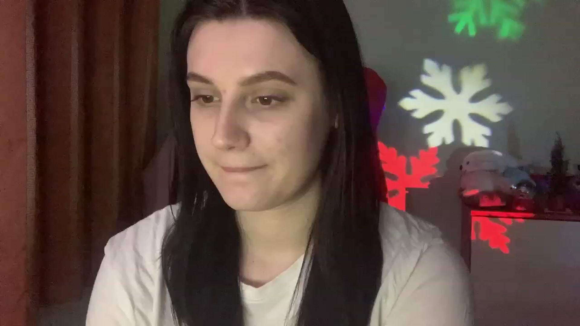 Gallery image thumbnail from Mavvka's myfreecams stream on, 12/24/2023, 23:03 image 16 of 20